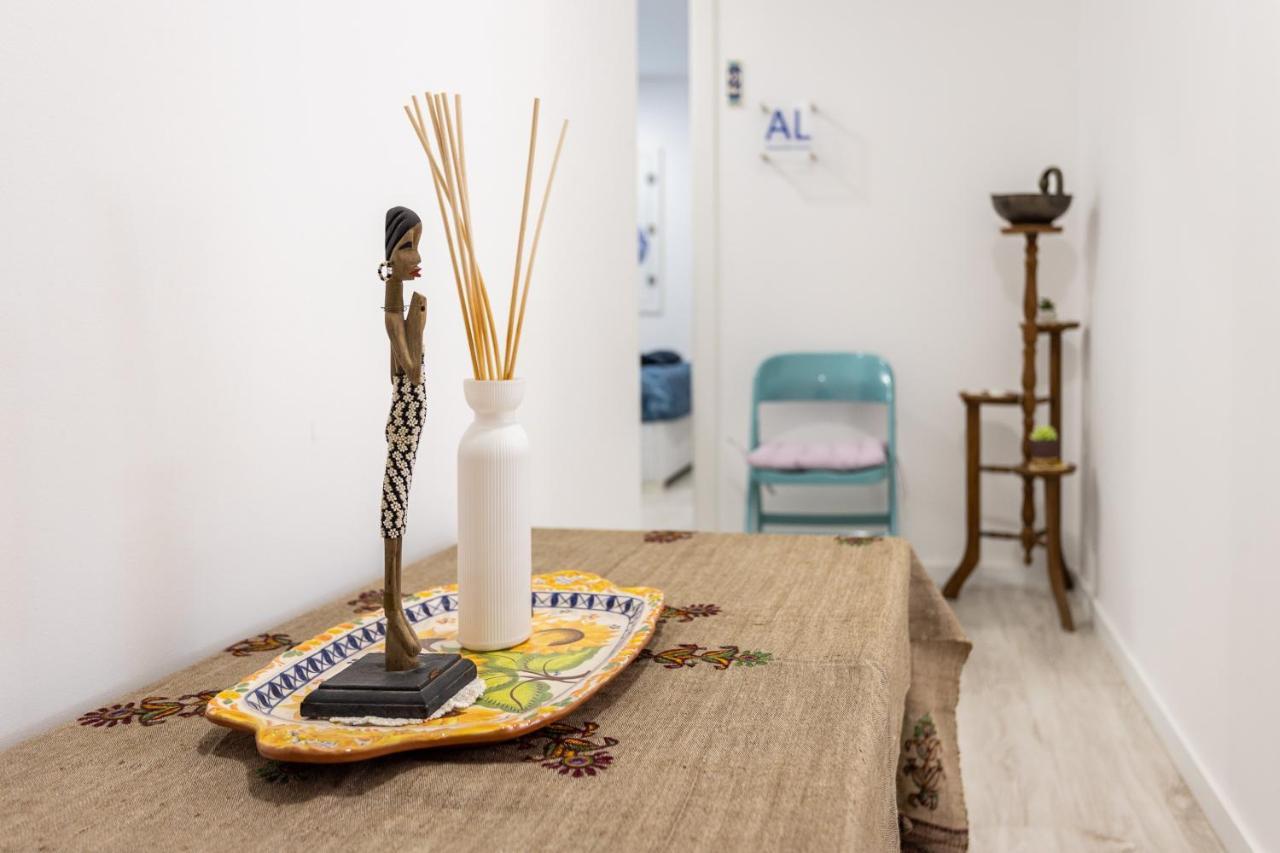 Lilac Homestay Setubal Bagian luar foto
