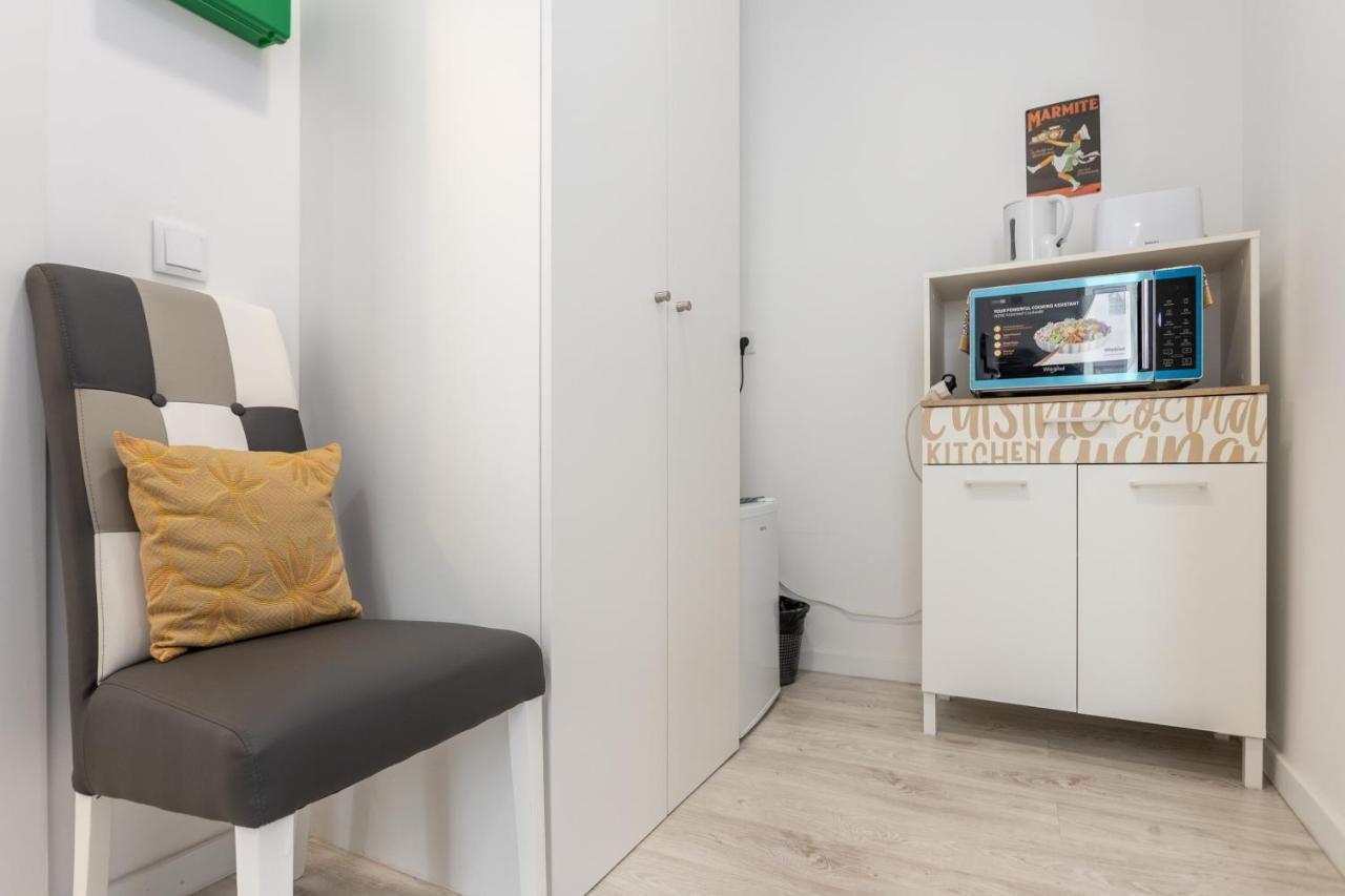 Lilac Homestay Setubal Bagian luar foto